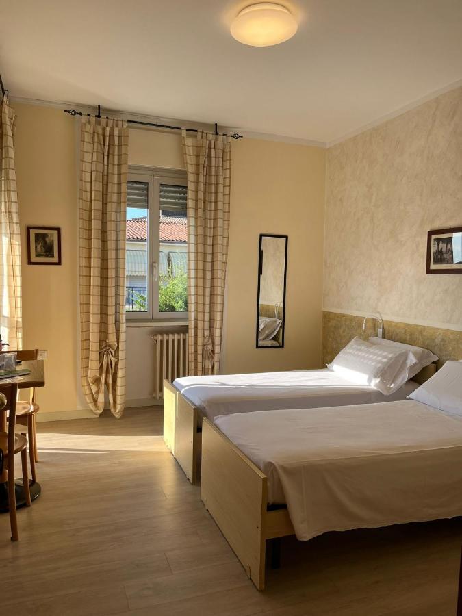 לאזיסה Albergo Aquila מראה חיצוני תמונה