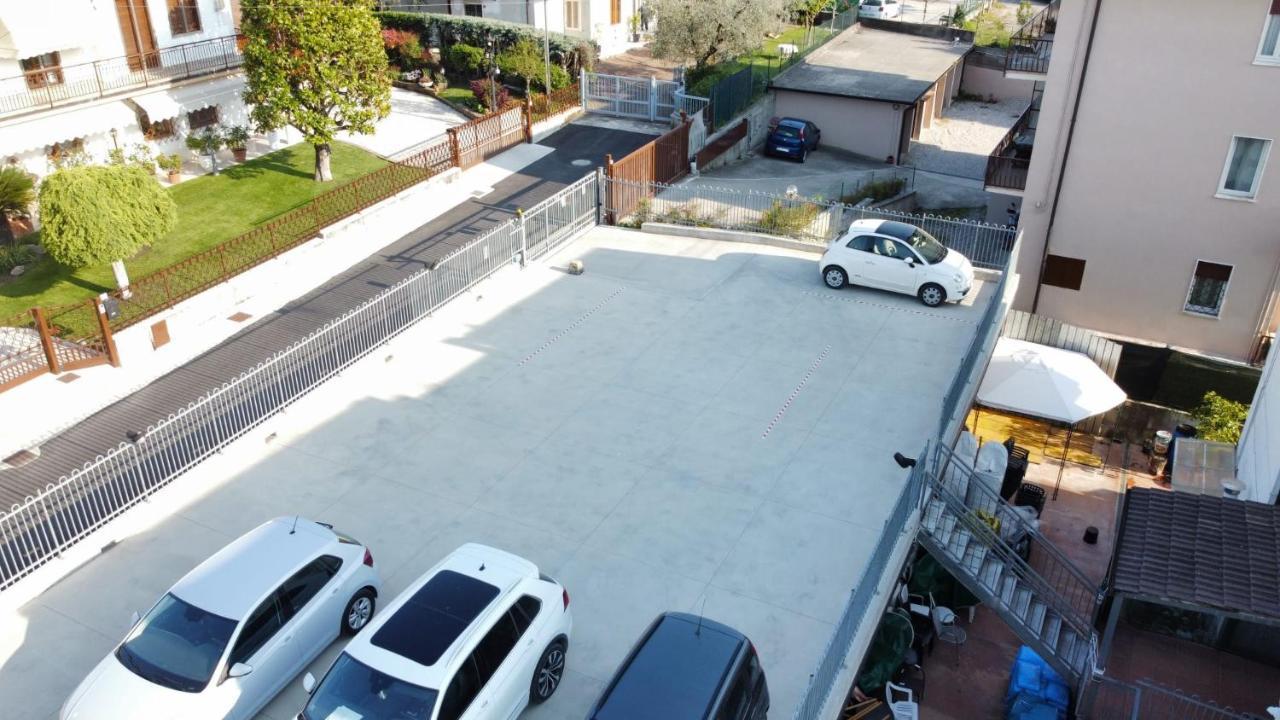 לאזיסה Albergo Aquila מראה חיצוני תמונה
